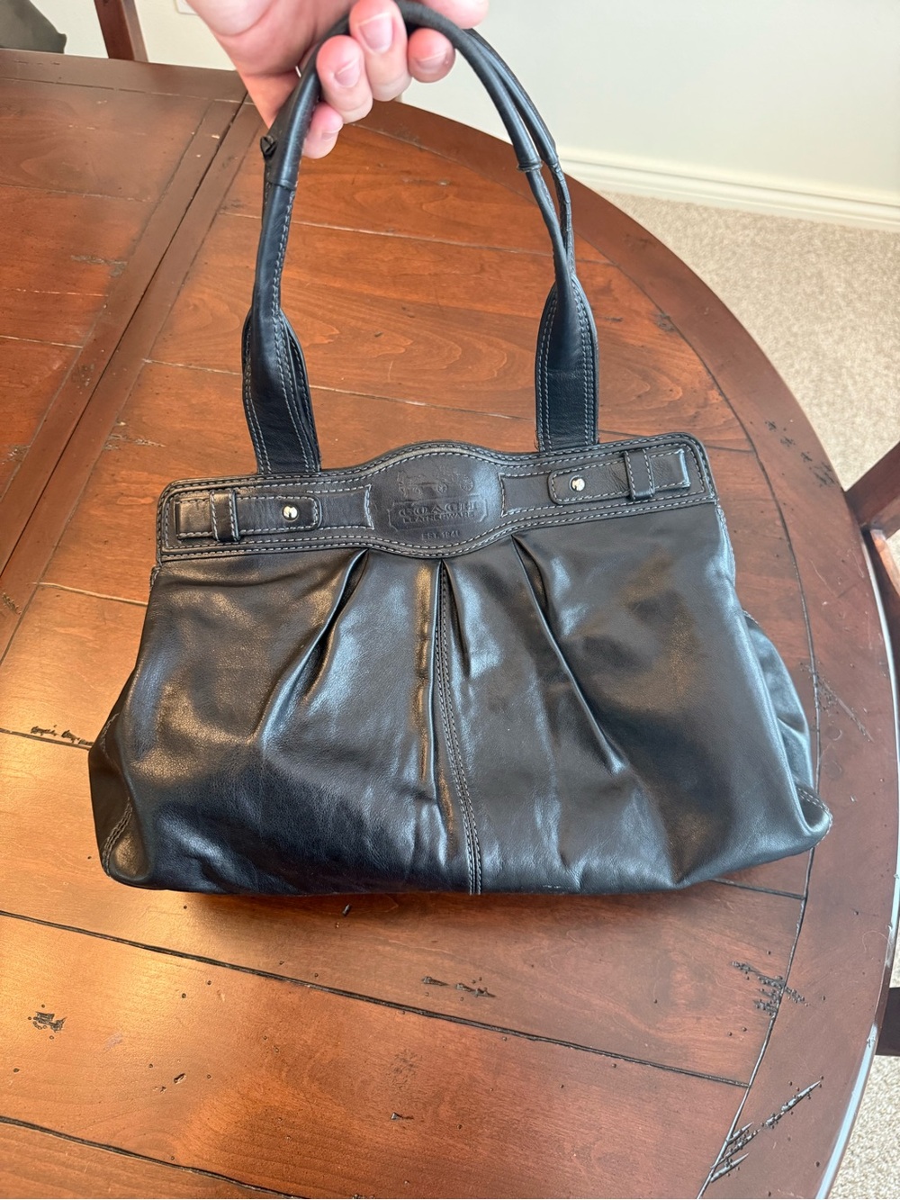 Coach Y2K leather Turnlock tote/shoulder bag from 2009 VERY USED!